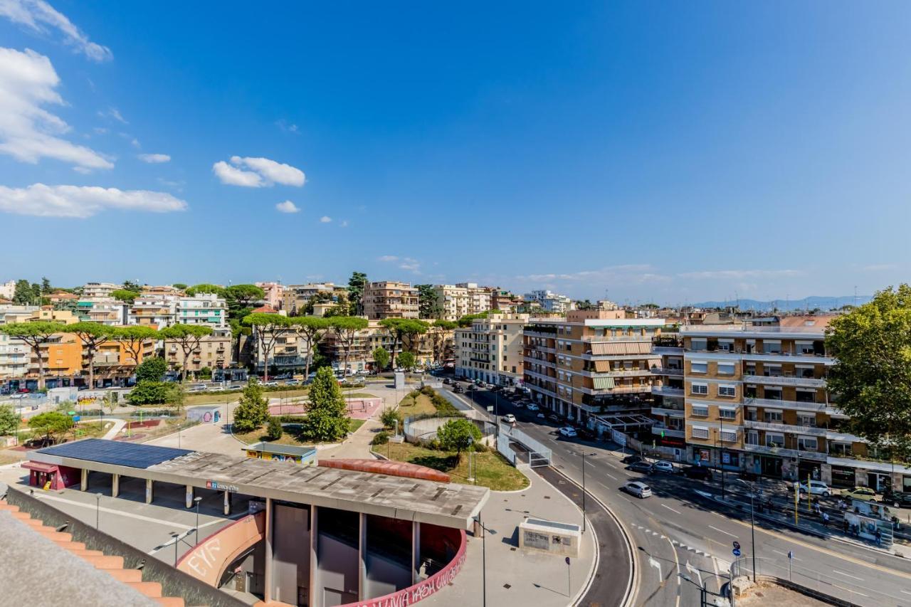 Bbhome Penthouse Bright And Elegant Metro Conca D'Oro Рим Екстер'єр фото