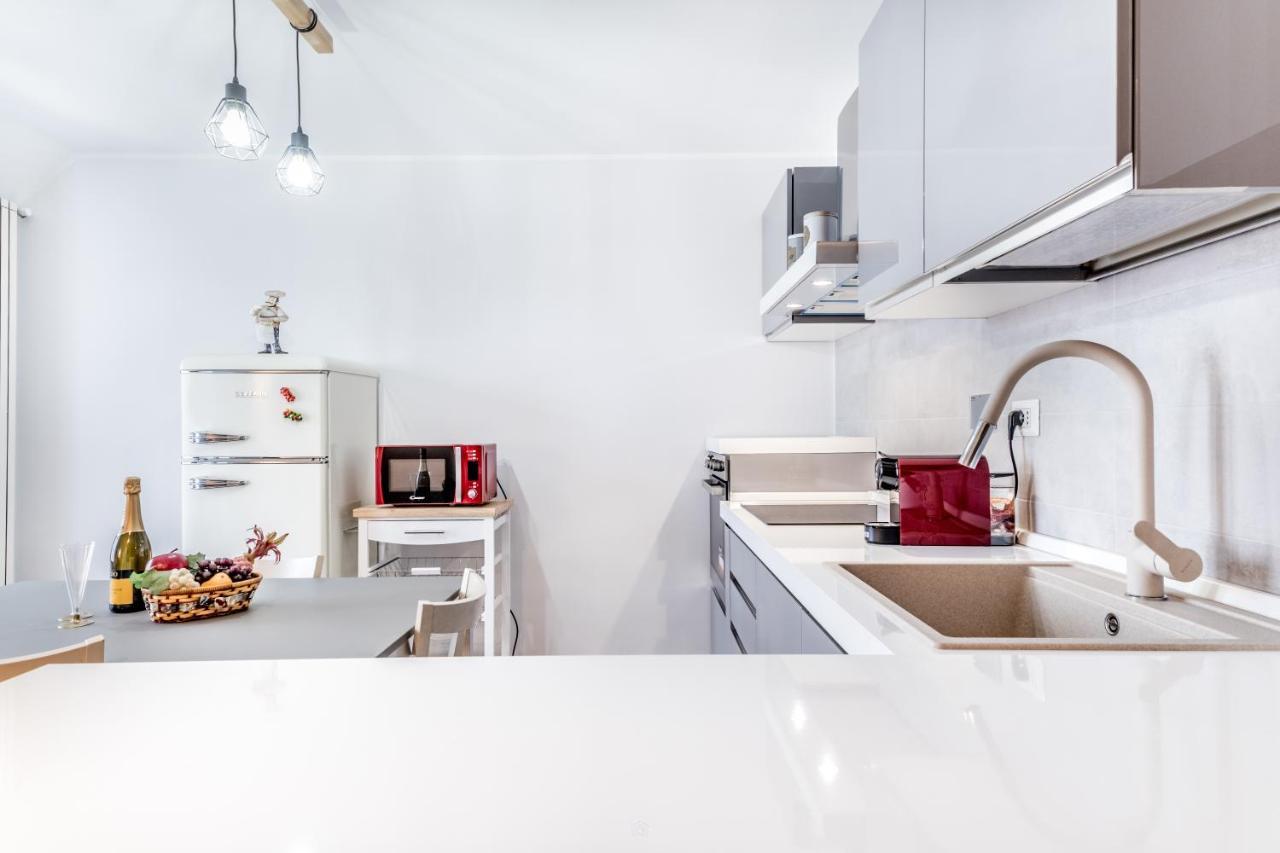 Bbhome Penthouse Bright And Elegant Metro Conca D'Oro Рим Екстер'єр фото