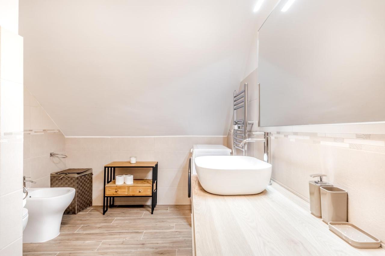 Bbhome Penthouse Bright And Elegant Metro Conca D'Oro Рим Екстер'єр фото