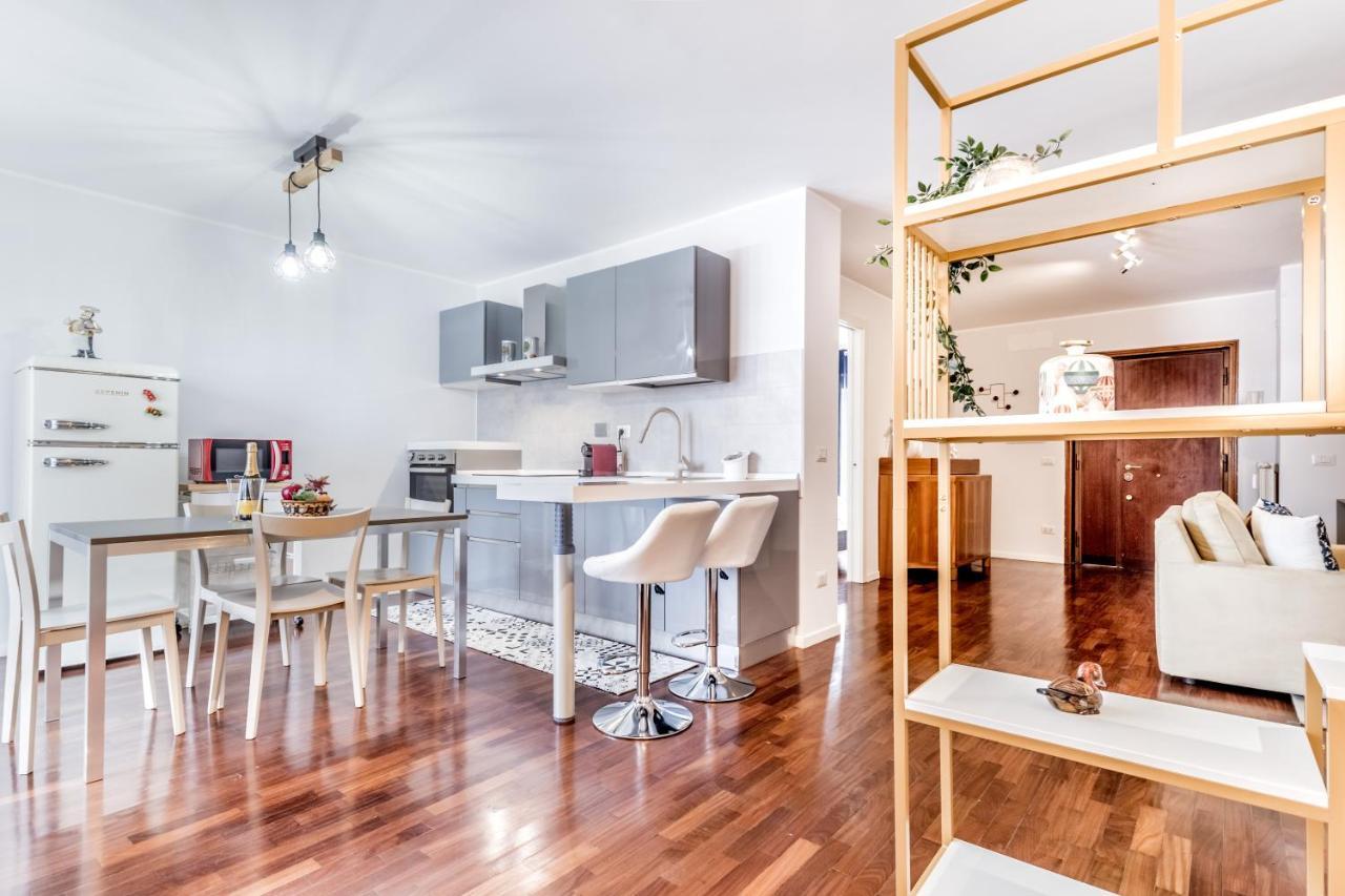 Bbhome Penthouse Bright And Elegant Metro Conca D'Oro Рим Екстер'єр фото